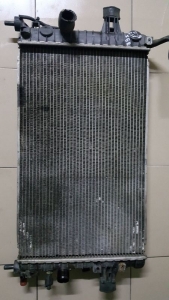 Радиатор охлаждения Opel Zafira B Astra H 13128818 б/у на Опель Zafira B