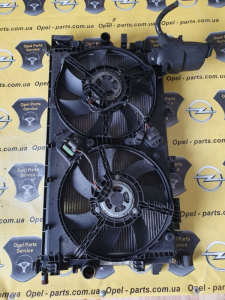 Радиатор охлаждения A20DTH Opel Insignia 13241725 б/у на Опель Insignia